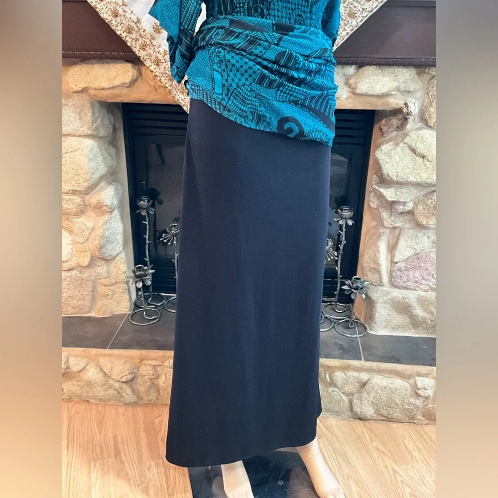 B. Smart Elegant Teal and Black Maxi Dress - Picture 9 of 10